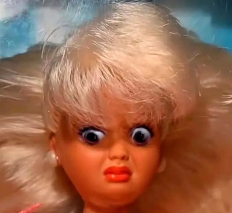 DƬ